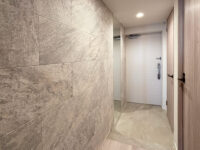 『エコカラット×天井高の姿見』で創る、ホテルのような玄関